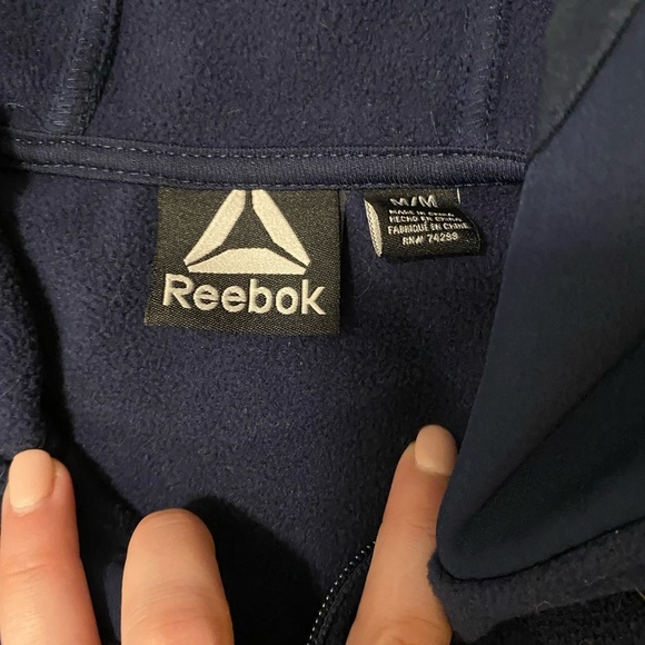 Reebok Lightweight Zip-up Jacket - Picture 4 of 4